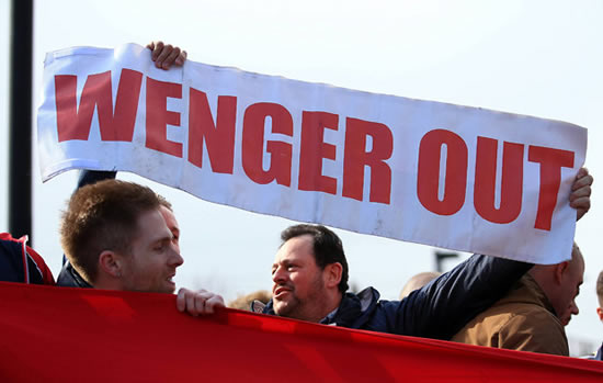 Twitter reacts to 'Wenger out' Arsenal fan protest fail