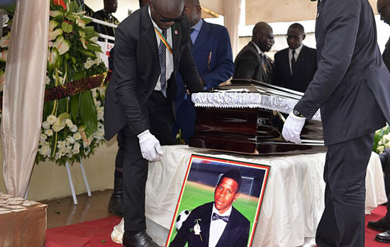 Cameroon pays tribute to Patrick Ekeng
