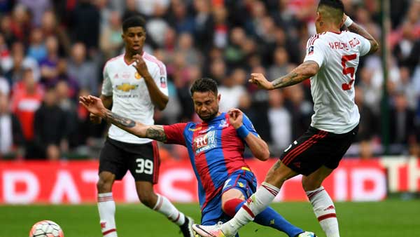 Crystal Palace 1-2 Manchester United (AET): Lingard stunner seals comeback victory for Van Gaal's men