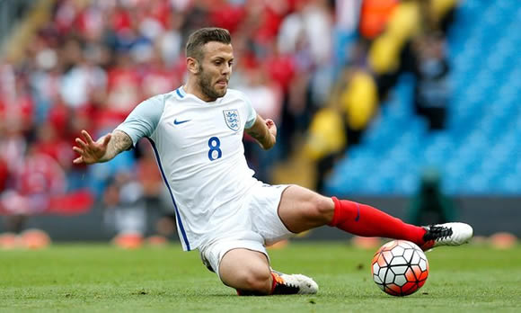 Wilshere: Arsenal play me out of position