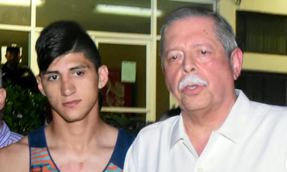 Mexican football star Alan Pulido disarmed kidnapper in daring escape