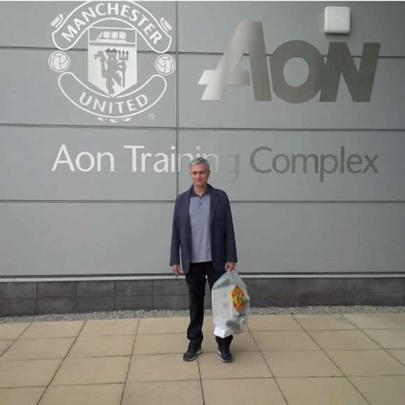 Manchester United news: Jose Mourinho welcomed to Carrington by Sir Bobby Charlton