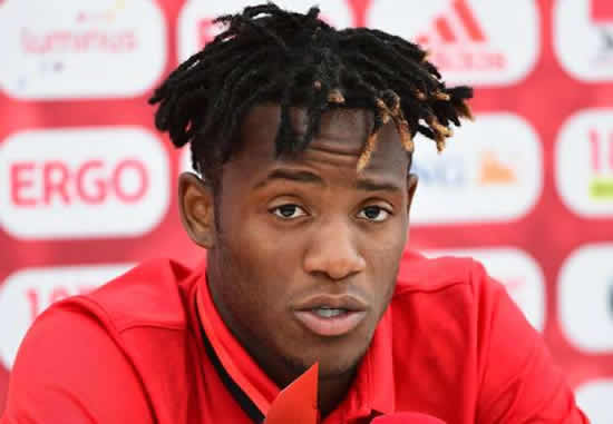 Chelsea staff fly to Bordeaux to complete €40m Batshuayi deal