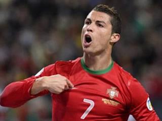  Ronaldo is only disappointing to journalists - Balotelli 