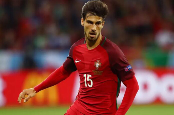 Barcelona reach deal with Valencia to sign Andre Gomes