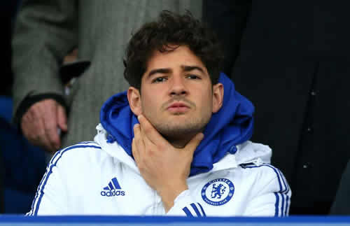 Alexandre Pato set to sign for Villarreal after leaving Chelsea