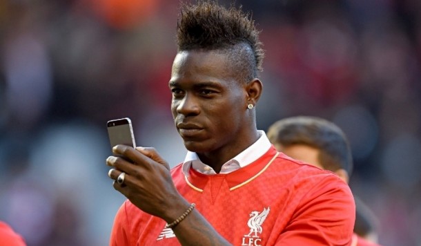 Report: Ajax enter negotiations with Balotelli agent