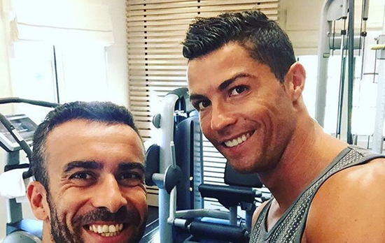 Cristiano Ronaldo works hard towards recovery even on vacation