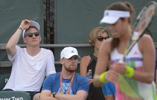 Man Utd players warned Schweinsteiger to work on fitness and stop watching wife playing tennis