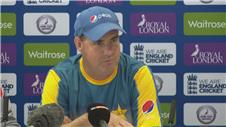 Arthur criticises Pakistan players