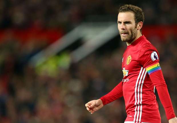 Manchester United 2-0 Hull City: Mata and Fellaini seal Red Devils win