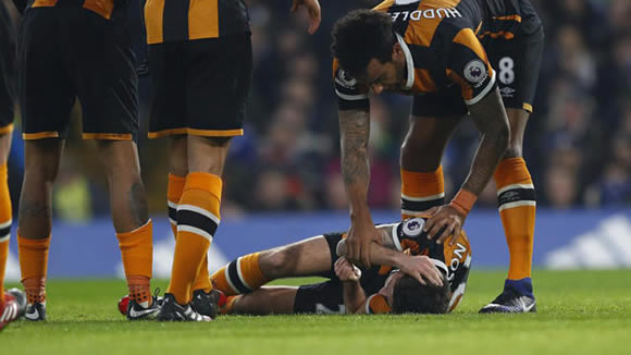Hull's Mason leaves hospital after skull fracture