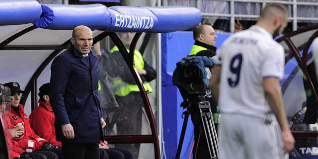 Eibar 1-4 Real Madrid: Benzema stars in dominant Blanco victory