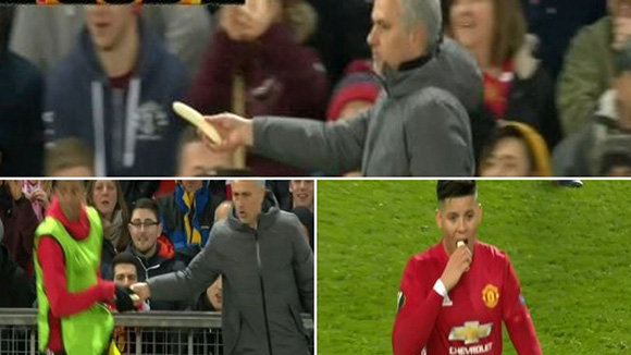 Mourinho peels a banana for Rojo to eat