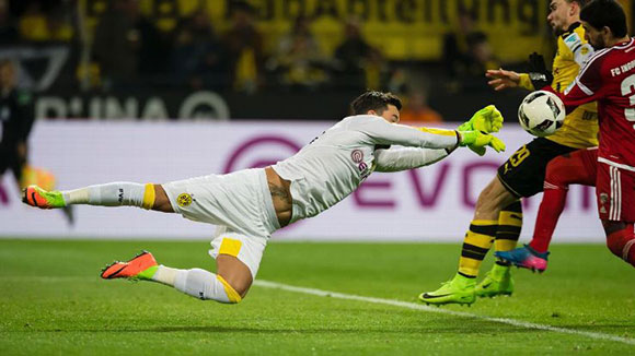 Borussia Dortmund 1 - 0 FC Ingolstadt 04: Aubameyang's 30th goal of the season sees Dortmund home