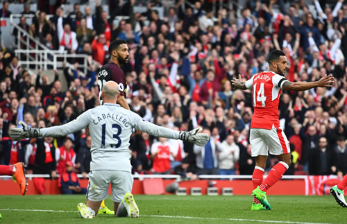 Arsenal 2 - 2 Manchester City: Shkodran Mustafi salvages point for battling Arsenal