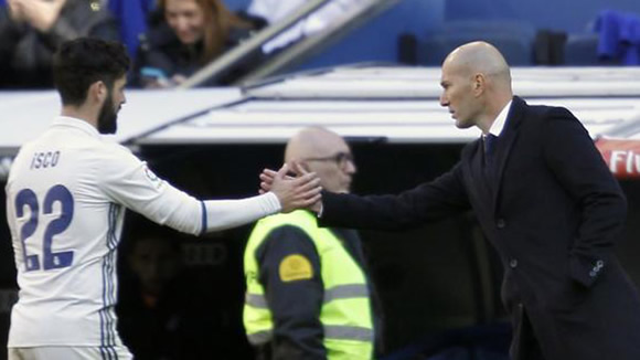 Zidane controls Isco's Real Madrid future