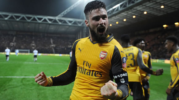 Marseille want Olivier Giroud from Arsenal this summer