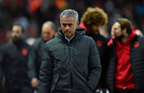 Jose Mourinho allegedly tells two key Man Utd players they can leave