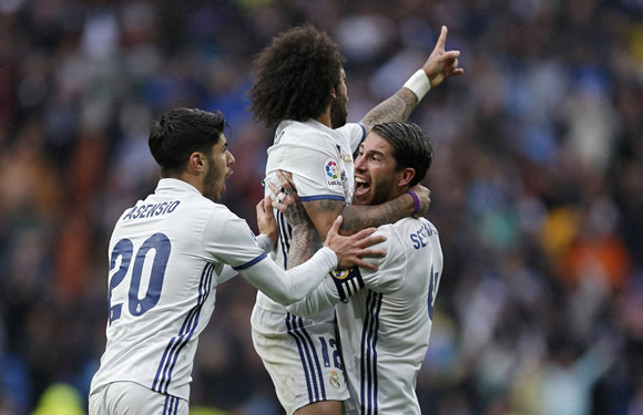 Real Madrid 2 - 1 Valencia: Marcelo's late winner gives Real Madrid victory over Valencia