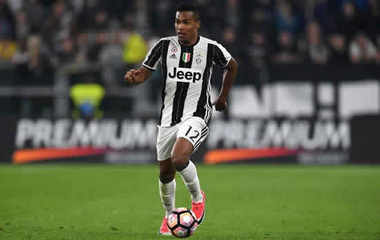 Chelsea'set to complete club record signing of Serie A's most creative defender Alex Sandro'