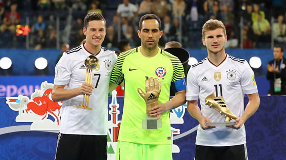Draxler, Bravo and Werner claim the individual awards