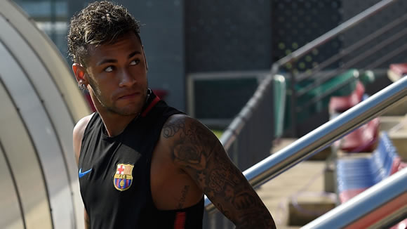 Neymar: I am very happy at Barcelona