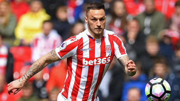 West Ham sign Arnautovic for club record fee