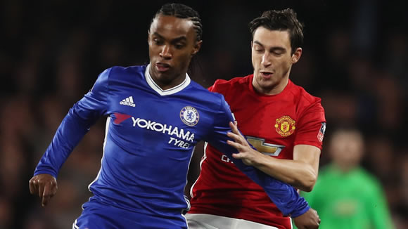 Chelsea midfielder Willian reveals his agent held talks with Manchester United