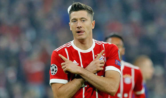 Bayern Munich striker Robert Lewandowski tells agents to force 2018 move