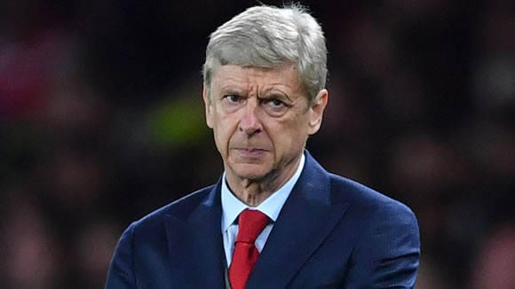 Arsene Wenger furious at 'scandalous' penalty decision as Arsenal lose at Watford