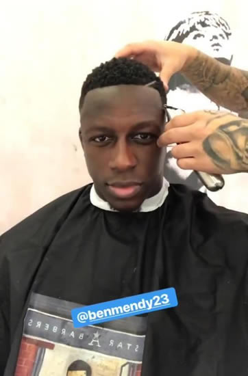 Benjamin Mendy and Dominic Solanke get a haircut from Chelsea's 'celebrity barber'