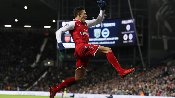Alexis Sanchez is on the verge of signing for Manchester City