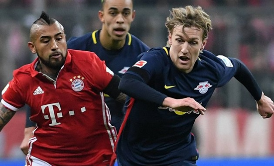 Chelsea launch bid for Bayern Munich midfielder Vidal; contract already tabled