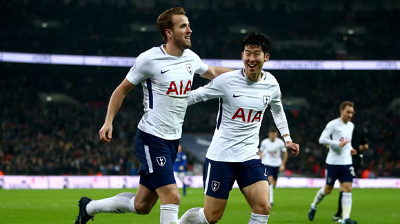 Tottenham Hotspur 4 - 0 Everton: Harry Kane bags another record as Tottenham trounce Everton