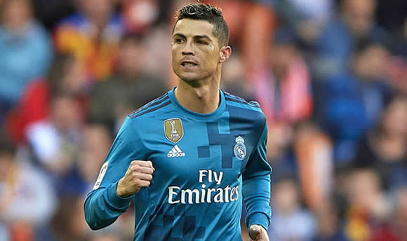 MOTD pundit makes SENSATIONAL Cristiano Ronaldo to Emirates claim