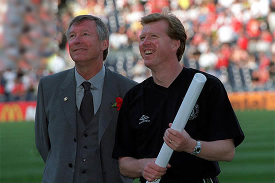 Man Utd icon Sir Alex Ferguson almost THREW Steve McClaren off bus for supporting Leeds