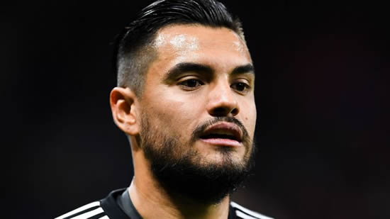 Argentina and Manchester United goalkeeper Sergio Romero ruled out of World Cup