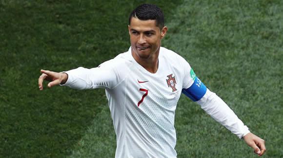 Portugal don't rely on Ronaldo, insists Santos