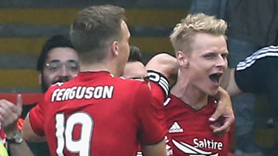 Aberdeen 1-1 Burnley: Sam Vokes scores late for Clarets