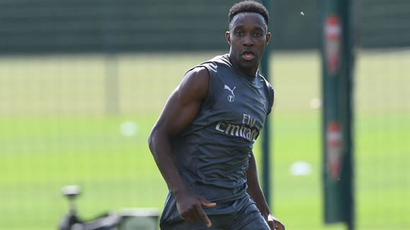 Arsenal to consider bids for Danny Welbeck, David Ospina and Mohamed Elneny - sources