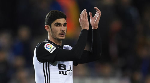 Guedes signs on for six years at Valencia