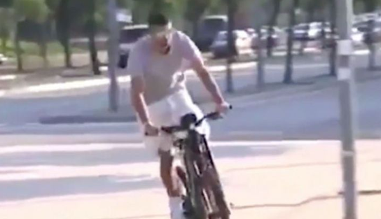 Gerard Pique arrives for Barcelona training on £9,000 electric bike after being stopped by cops for driving without valid licence