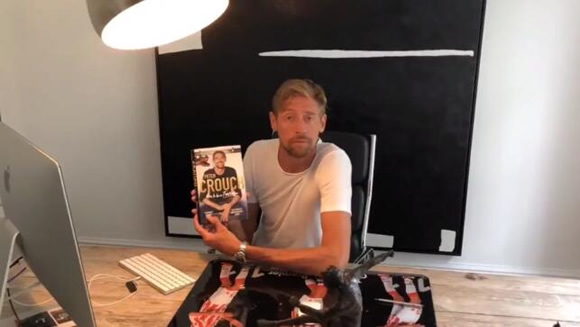 Peter Crouch becomes a best-selling writer