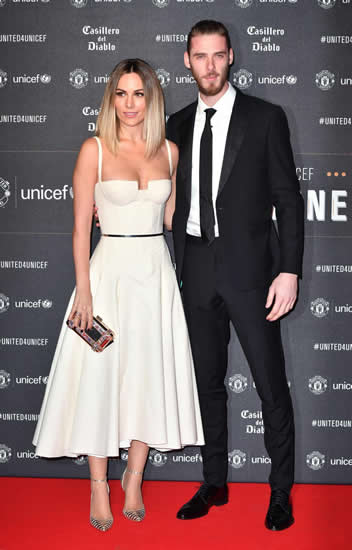 DEAL ME IN How David De Gea’s girlfriend and fans are convincing him to sign new deal at Man Utd