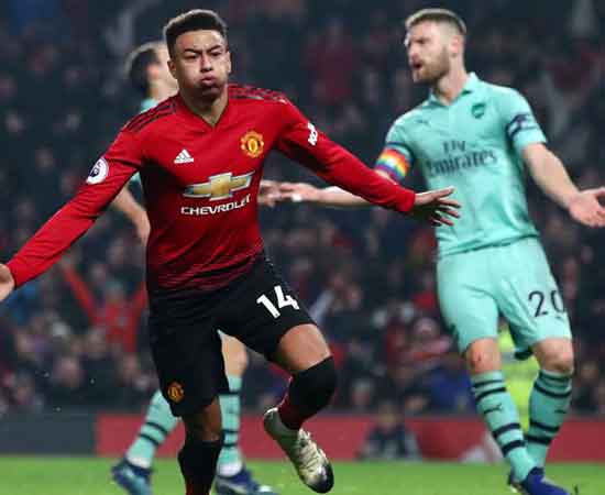 Manchester United 2 Arsenal 2: Lingard earns point but Red Devils stay eighth