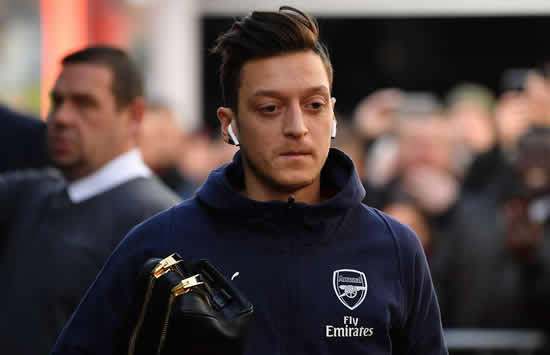 German sports physician addresses rumours Mesut Ozil's back injury is due to Fortnite