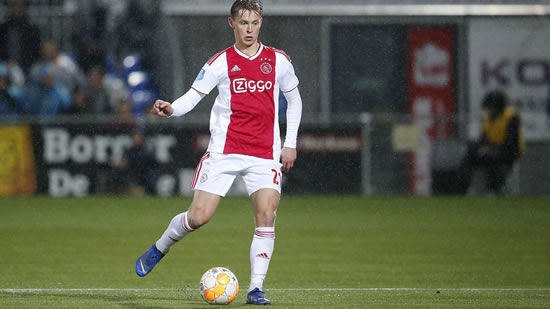 De Jong chooses to join Barcelona