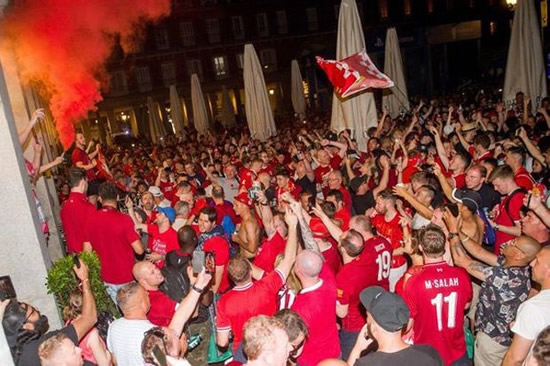 Liverpool fan 'battered by corrupt cop who robbed' Champions League final ticket