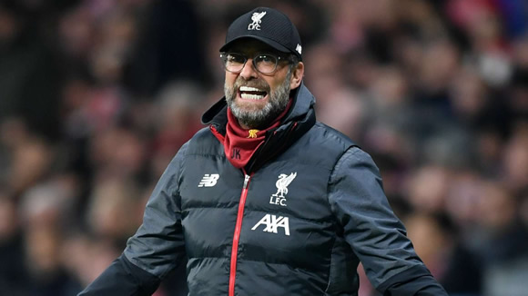 'Put your hands away you f*cking idiots!' - Klopp fumes at Liverpool fans amid coronavirus concerns